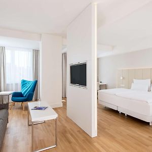 Premium Double or Twin Room XL